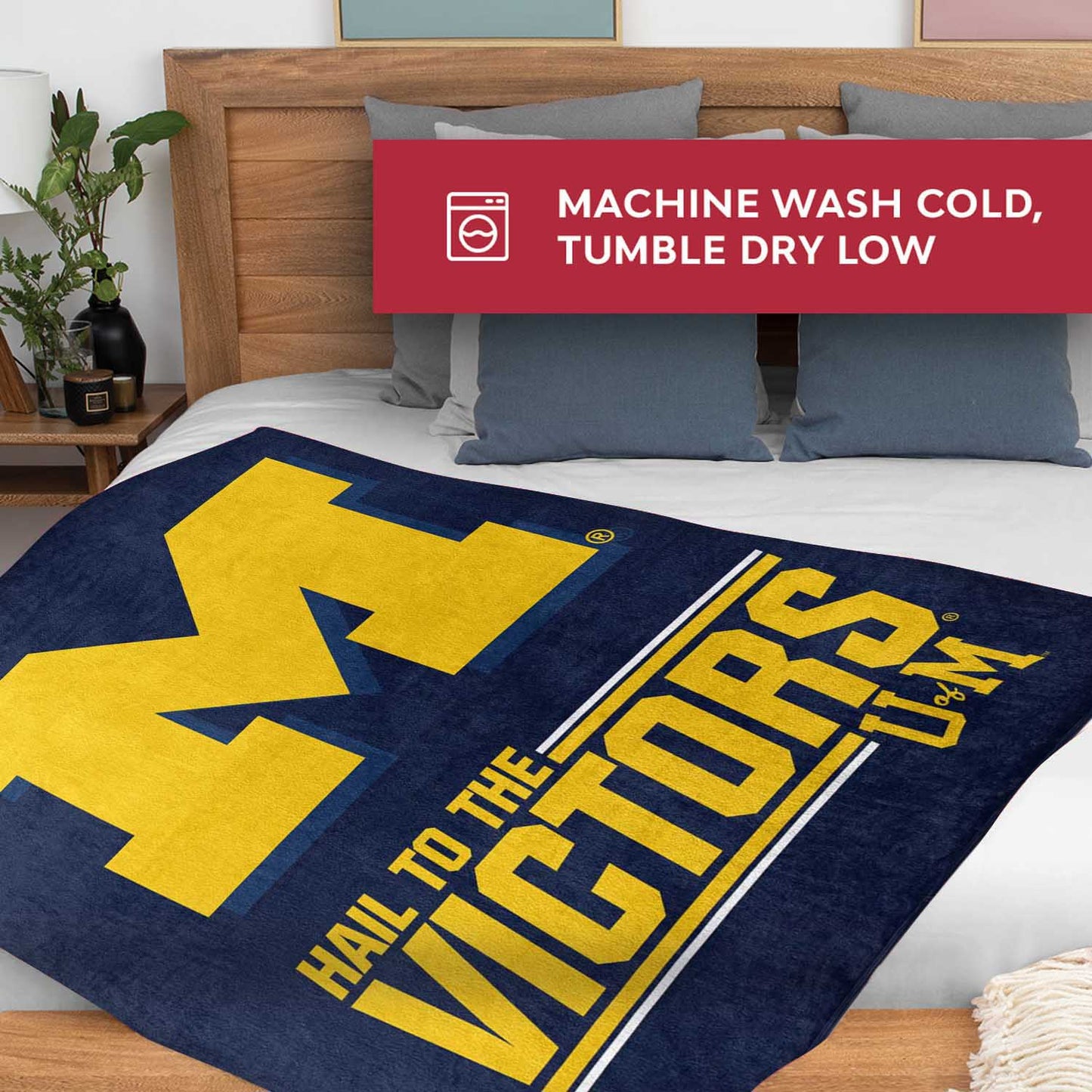 Michigan Wolverines NCAA Double Sided Blanket - Navy